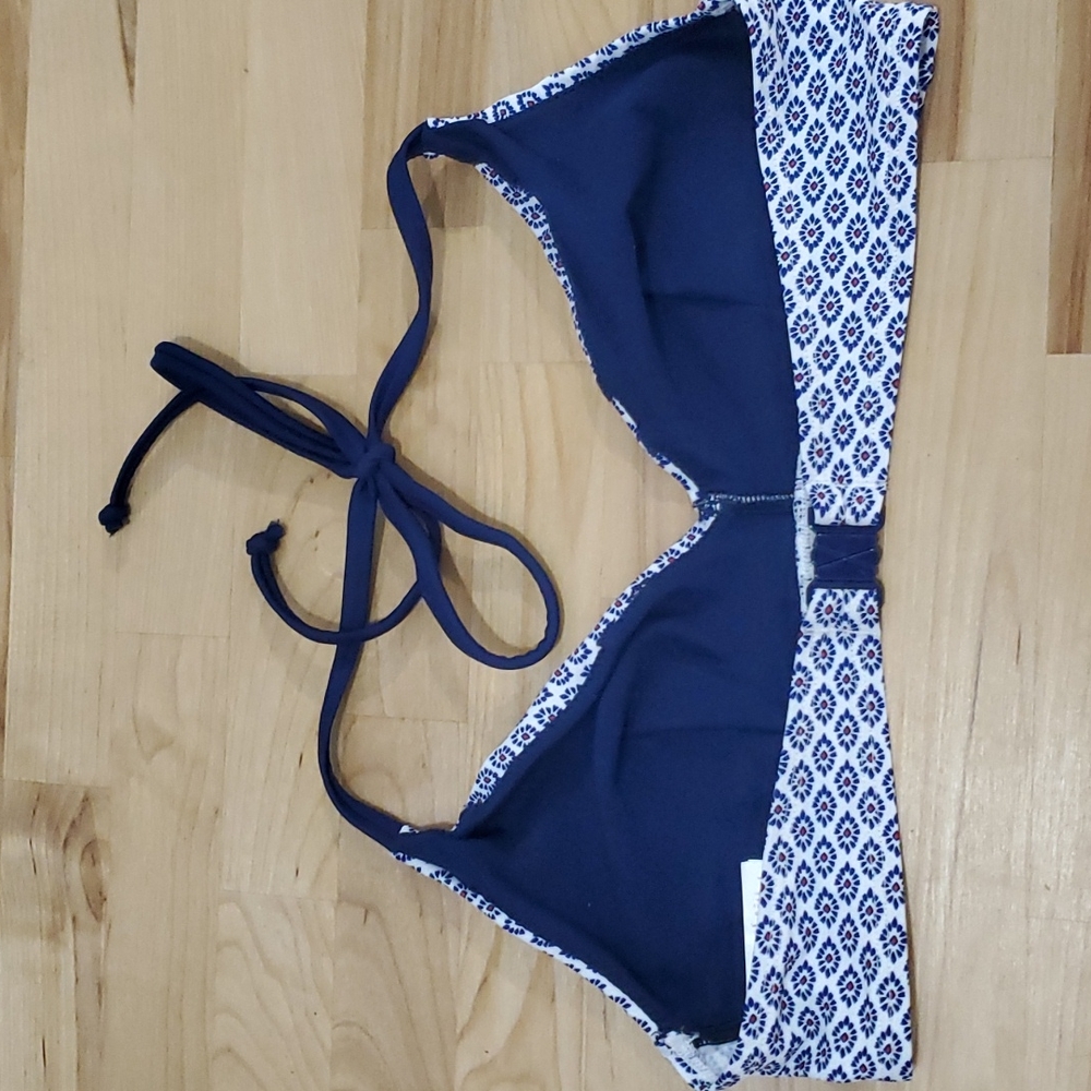 SWIM TOP - Picture 2 of 3